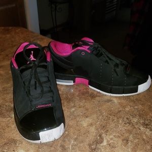 Jordan sneakers sz 7